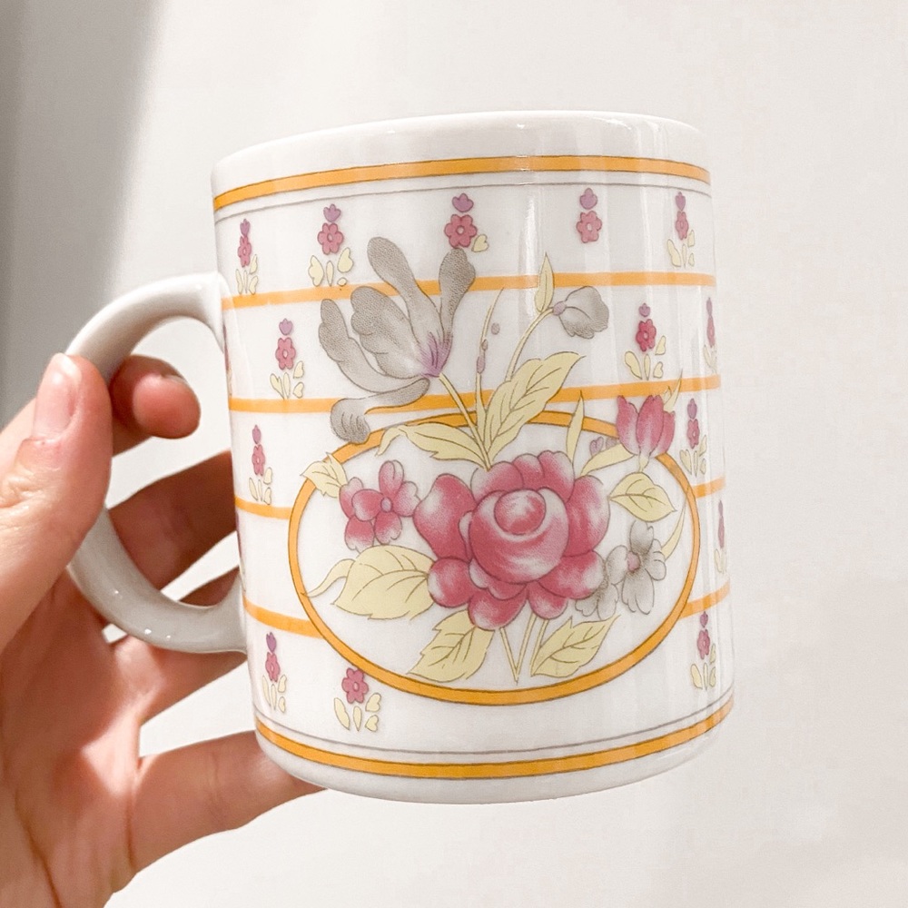 Vintage 60’s Coffee Mug Retro Floral Cottagecore Farmhouse